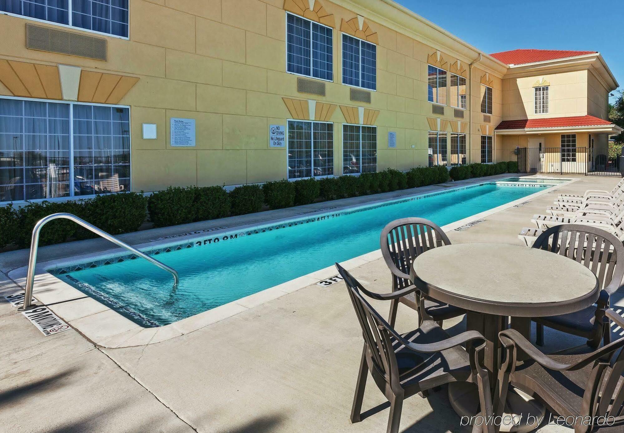 La Quinta By Wyndham Dallas - Las Colinas Hotel Irving Luaran gambar